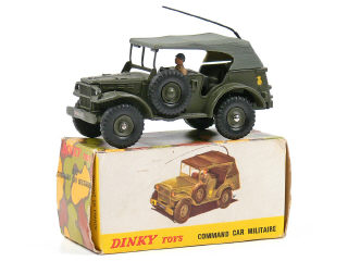 Lot 233 - DINKY TOYS FRANCE (1)