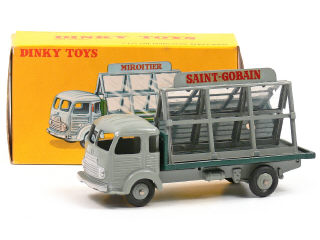 Lot 1174 - DINKY TOYS FRANCE (1)