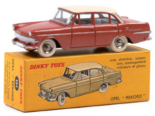Lot 1020 - DINKY TOYS (FRANCE) (1)