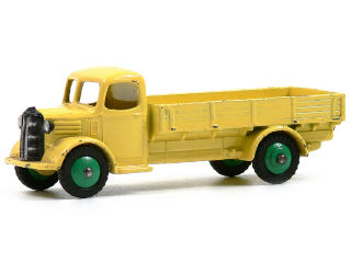 Lot 1430 - DINKY TOYS GB (1)