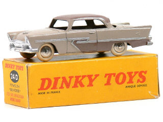 Lot 878 - DINKY TOYS (FRANCE) (1)