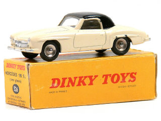 Lot 891 - DINKY TOYS FRANCE (1)