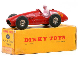 Lot 859 - DINKY TOYS FRANCE (1)