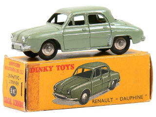 Lot 883 - DINKY TOYS (FRANCE) (1)