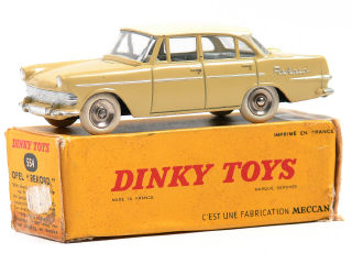 Lot 1021 - DINKY TOYS FRANCE (1)