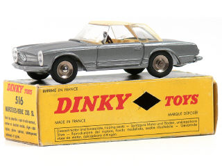 Lot 1040 - DINKY TOYS (FRANCE) (1)