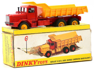 Lot 1237 - DINKY TOYS FRANCE (1)
