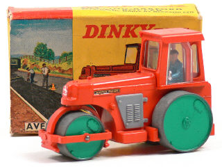 Lot 1463 - DINKY TOYS GB (1)