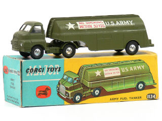 Lot 604 - CORGI TOYS (GB) (1)