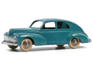 Lot 927 - DINKY TOYS FRANCE (1)