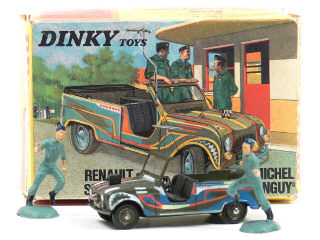 Lot 1066 - DINKY TOYS FRANCE (1)