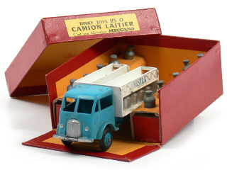 Lot 1116 - DINKY TOYS FRANCE (1)