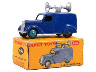 Lot 1433 - DINKY TOYS GB (1)