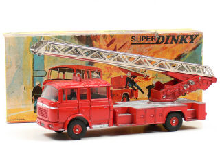 Lot 1217 - DINKY TOYS FRANCE (1)