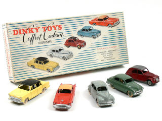 Lot 966 - DINKY TOYS FRANCE (6)