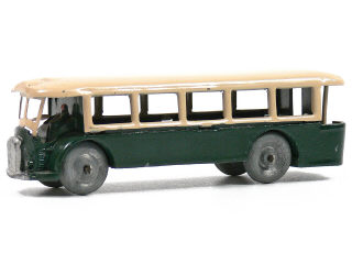 Lot 1131 - DINKY TOYS FRANCE (1)
