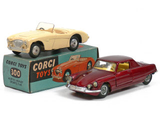 Lot 610 - CORGI TOYS (GB) (2)
