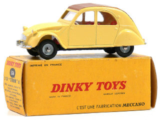 Lot 1027 - DINKY TOYS FRANCE (1)