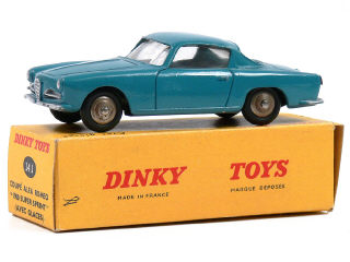 Lot 893 - DINKY TOYS FRANCE (1)