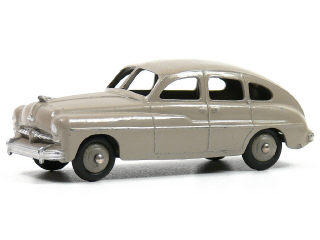 Lot 911 - DINKY TOYS FRANCE (1)