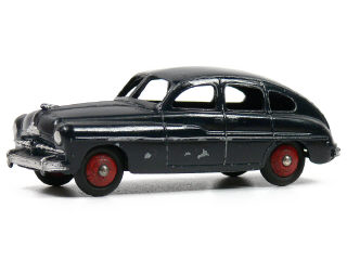 Lot 910 - DINKY TOYS FRANCE (1)