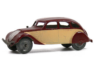 Lot 841 - DINKY TOYS (FRANCE) (1)