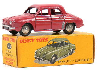 Lot 885 - DINKY TOYS (FRANCE) (1)
