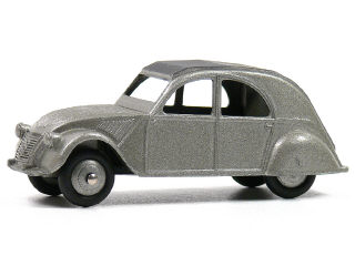 Lot 930 - DINKY TOYS FRANCE (1)