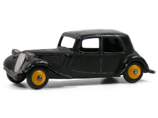 Lot 903 - DINKY TOYS FRANCE (1)
