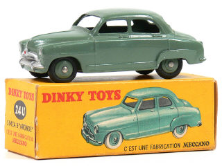Lot 939 - DINKY TOYS FRANCE (1)