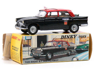 Lot 1062 - DINKY TOYS FRANCE (1)