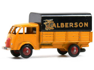 Lot 1103 - DINKY TOYS (FRANCE) (1)