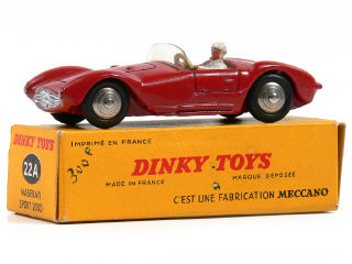 Lot 847 - DINKY TOYS FRANCE (1)