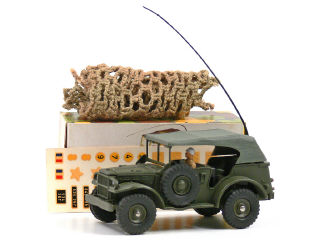 Lot 1283 - DINKY TOYS FRANCE (1)