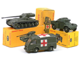 Lot 1364 - DINKY TOYS FRANCE (3)