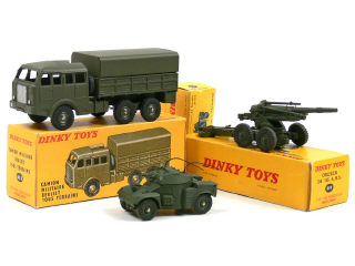 Lot 1365 - DINKY TOYS FRANCE (3)