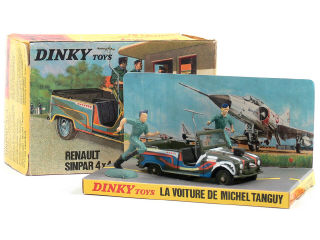 Lot 1065 - DINKY TOYS FRANCE (1)