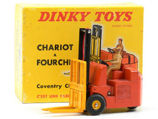 Lot 1201 - DINKY TOYS FRANCE (1)