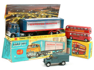 Lot 627 - CORGI TOYS (GB) (3)