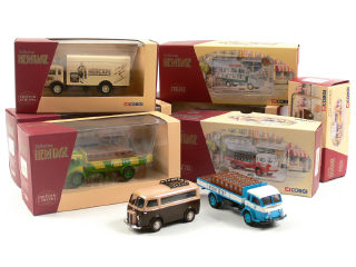 Lot 682 - CORGI TOYS (GB) (8)