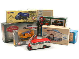 Lot 696 - CORGI TOYS (GB) (9)