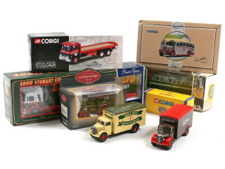 Lot 670 - CORGI TOYS (GB) (8)