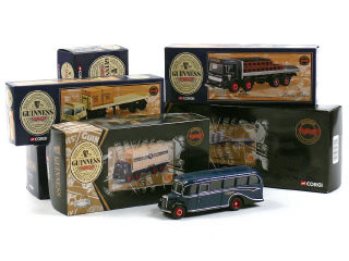 Lot 650 - CORGI TOYS (GB) (6)