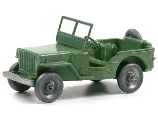 Lot 846 - DINKY TOYS FRANCE (1)
