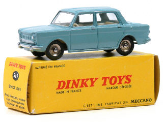 Lot 1009 - DINKY TOYS FRANCE (1)