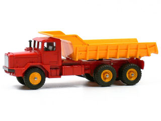 Lot 1236 - DINKY TOYS FRANCE (1)