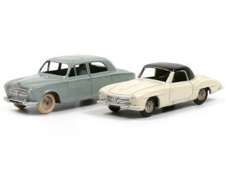 Lot 1296 - DINKY TOYS (FRANCE) (2)