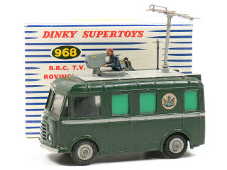 Lot 1455 - DINKY TOYS (GB) (1)