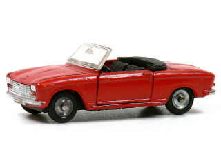 Lot 1035 - DINKY TOYS FRANCE (1)