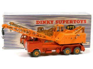 Lot 1460 - DINKY TOYS GB (1)